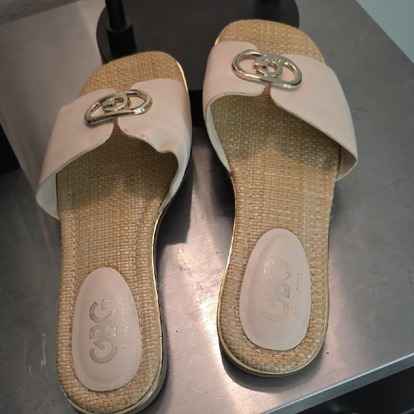 GBG Los Angeles Shoes - GBG Los Angeles Cream Slide Sandals